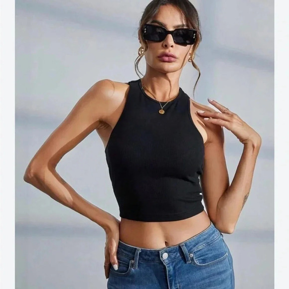H&M - Two Layering Summer Crop Top Bundle - Picture 1 of 10
